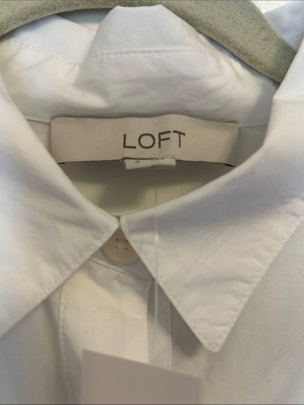 LOFT White Classic Collared Button-Up Shirt - Picture 2 of 4